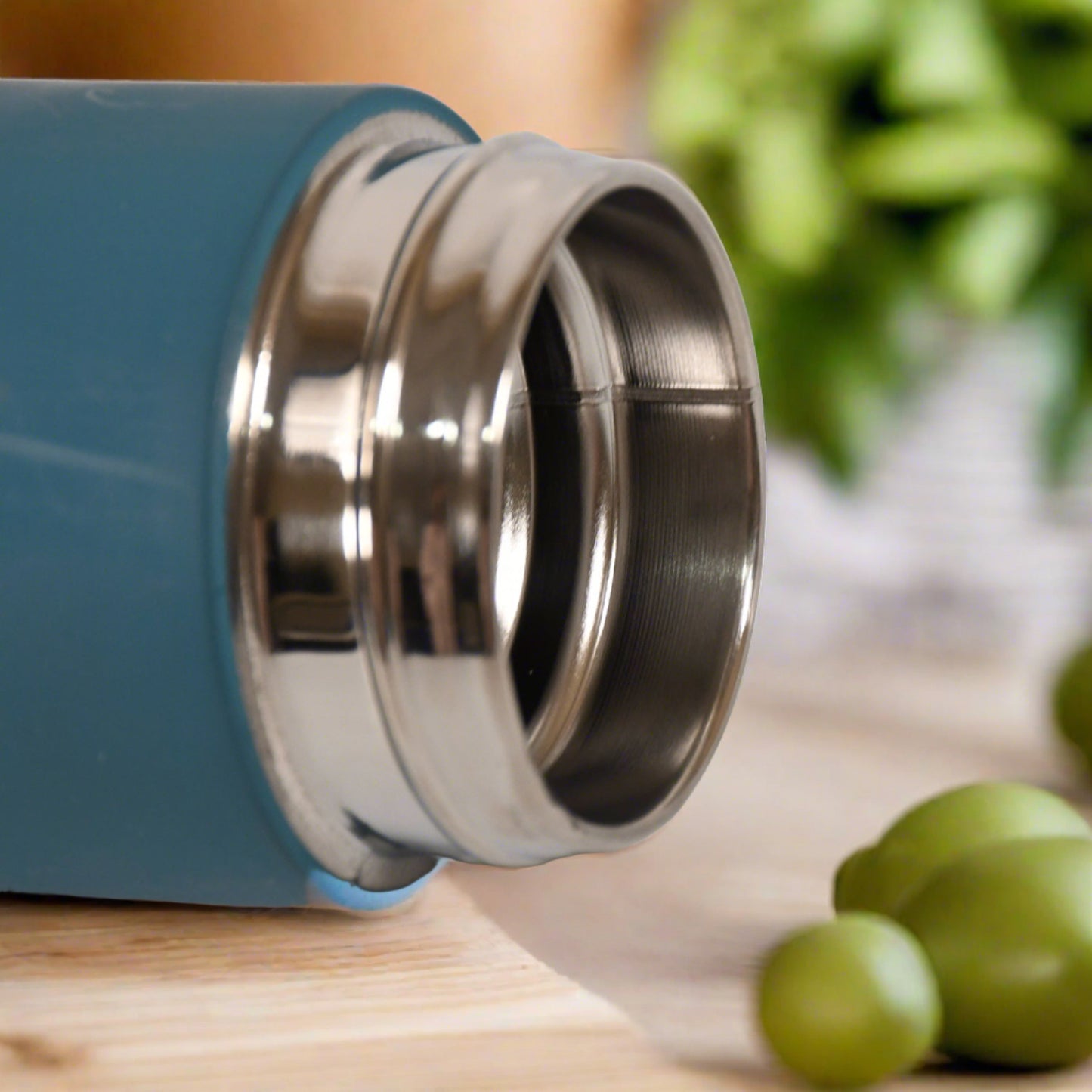 Stainless Steel Water Bottle - Durable and Leak-proof
